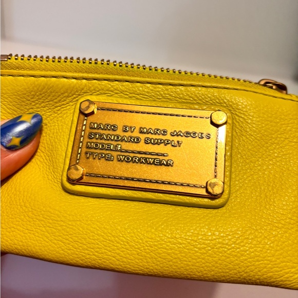 Marc by Marc Jacobs zipper coin purse and card holder - Picture 2 of 9